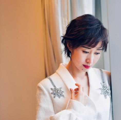 脸上长痣人一般有几个特征,脸上哪个位置长痣说明好看