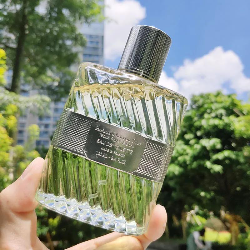 第一次见男朋友适合喷什么香水,夏天适合喷的大牌香水