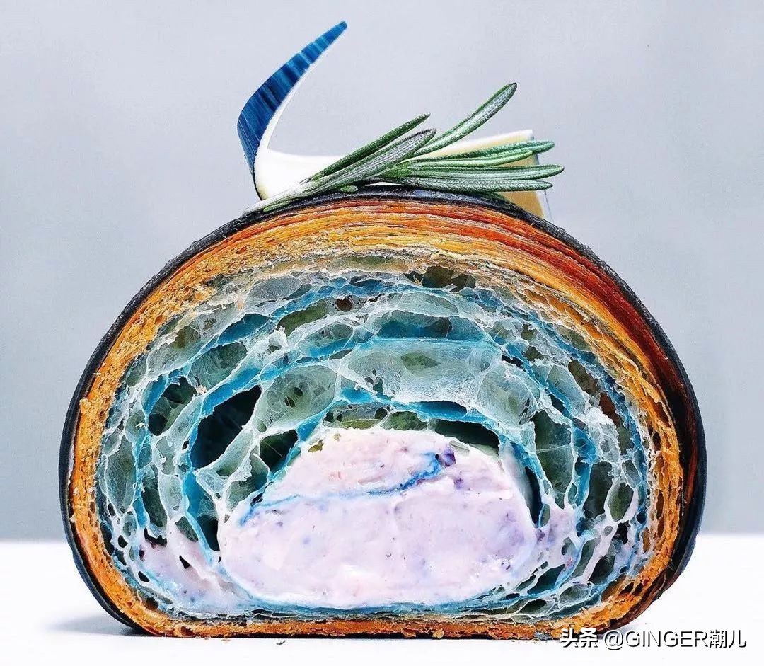 刚公布的潘通年度色怎么玩?