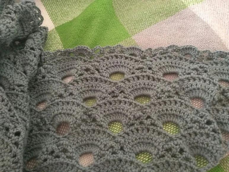 粉红色三角围巾钩织视频教程全集,羊绒线三角披肩围巾的各种织法