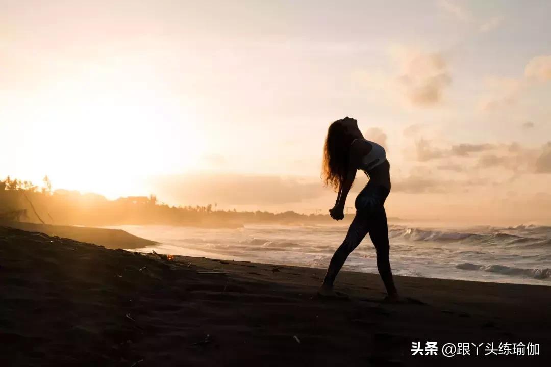 骨质疏松偏爱这几种人,骨质疏松理疗瑜伽体式