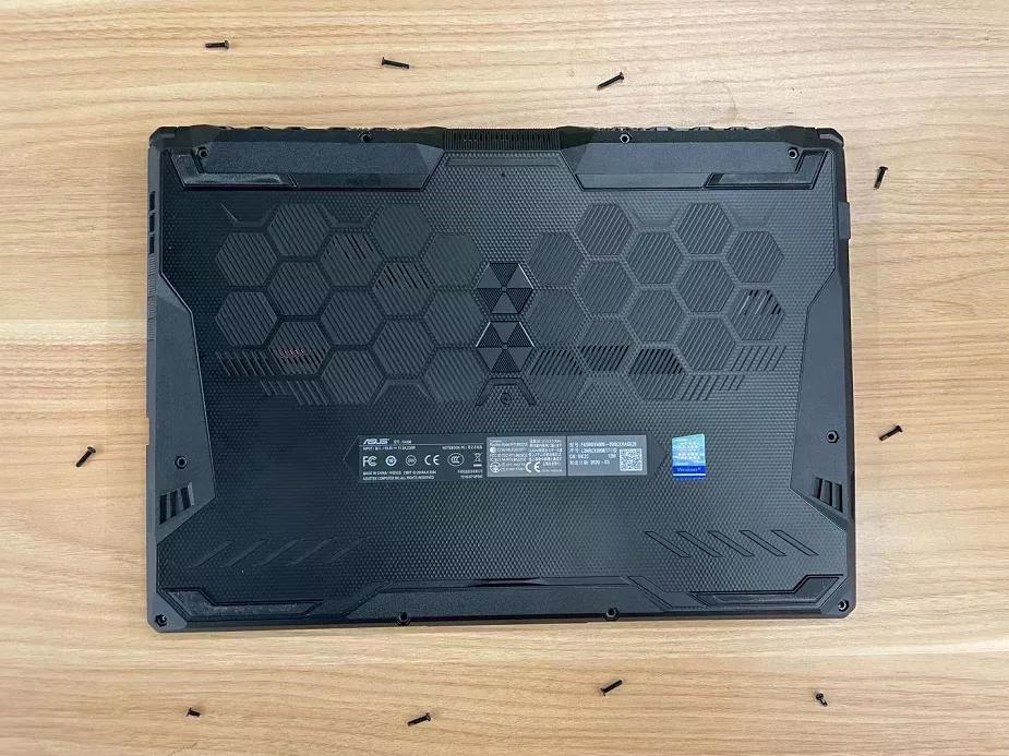 电脑卡顿用什么清理软件好,电脑玩着卡顿除了清灰还需要什么