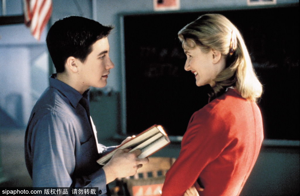 深邃让人看不清的蓝眼睛,绝美的蓝色眼睛