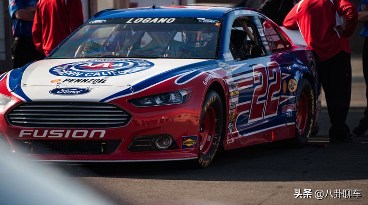 四轮定位的标准状态是什么,四轮定位多长时间定一次