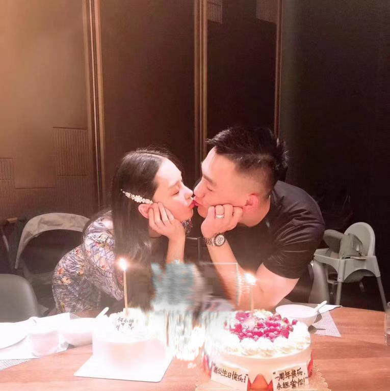 张馨予找代购被骗怎么回事,张馨予买的消毒液是真的吗