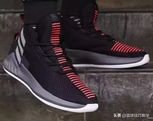 九年MVP，他们的签名鞋之路走到了哪？