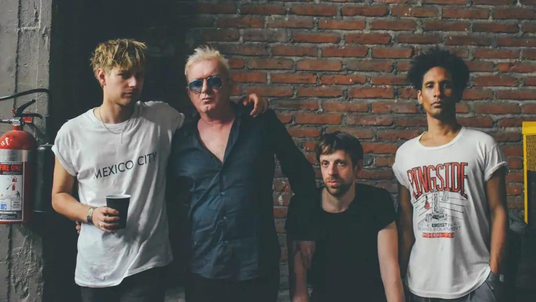 史上最佳十大摇滚乐队首张专辑,一张专辑创中国摇滚最高纪录