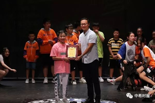 动感十足的街舞视频,动感街舞节奏感强