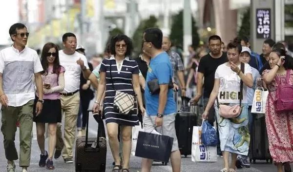 在日本的中国人,都靠什么赚钱?