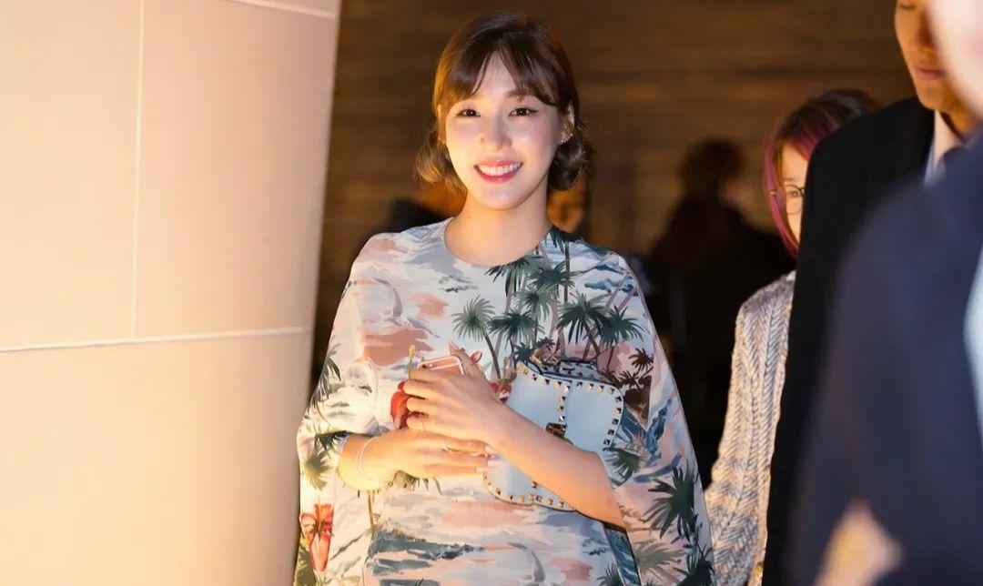 韩娱:洪真英、泰妍新歌、《魔女2》、Tiffany、华莎义气