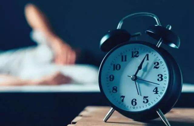 更年期失眠引起焦虑症怎么办,更年期引发的失眠焦虑抑郁怎么办