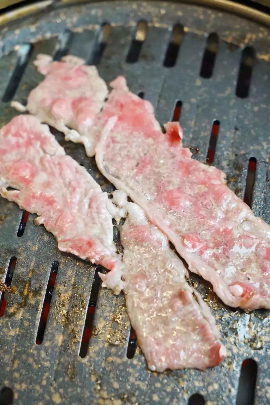 低温熟成牛肉简介,低温熟成牛肉