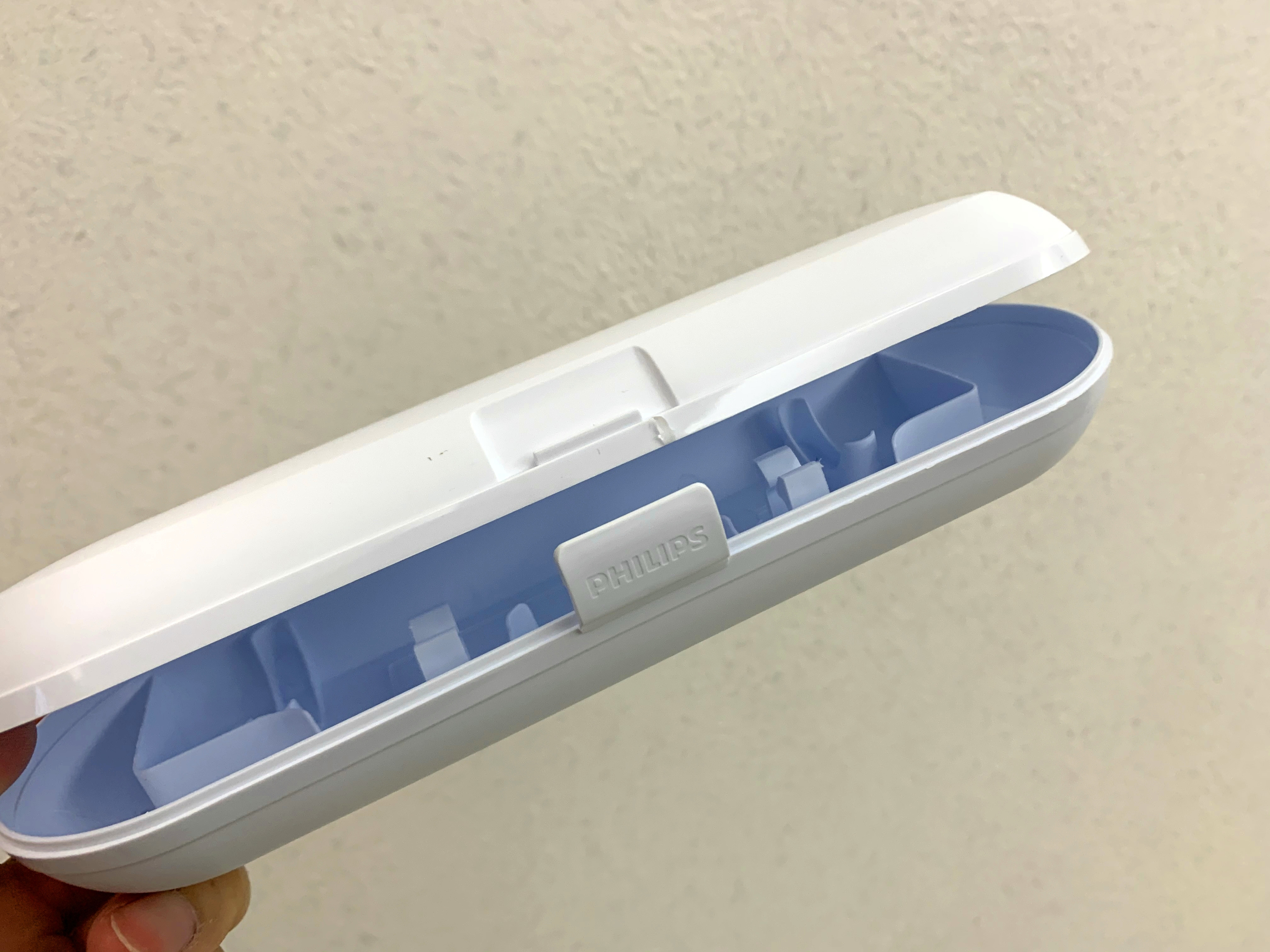 电动牙刷怎么用？飞利浦HX6730/02开箱+使用体验→口腔溃疡的建议