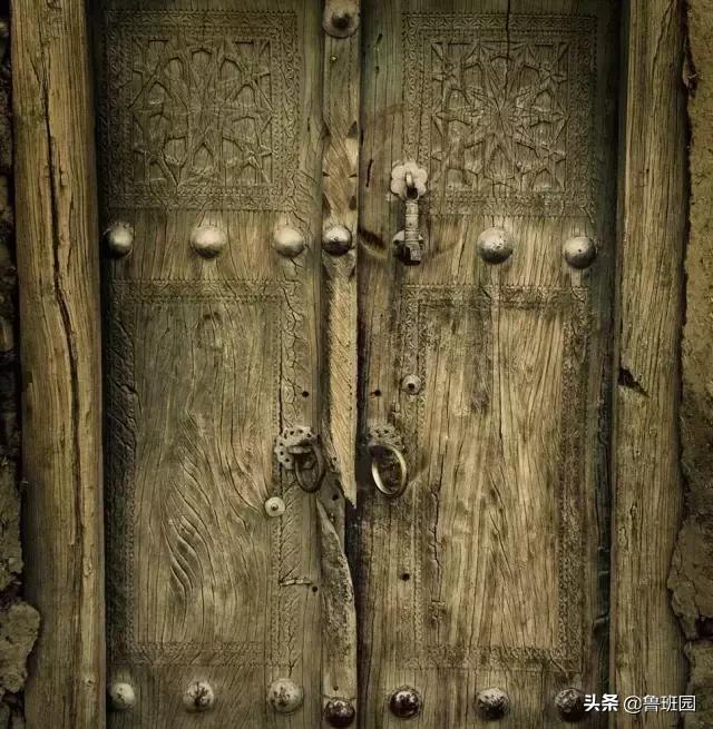 安装木门合页导致木门开裂怎么办,木门打胶胶裂开怎么办