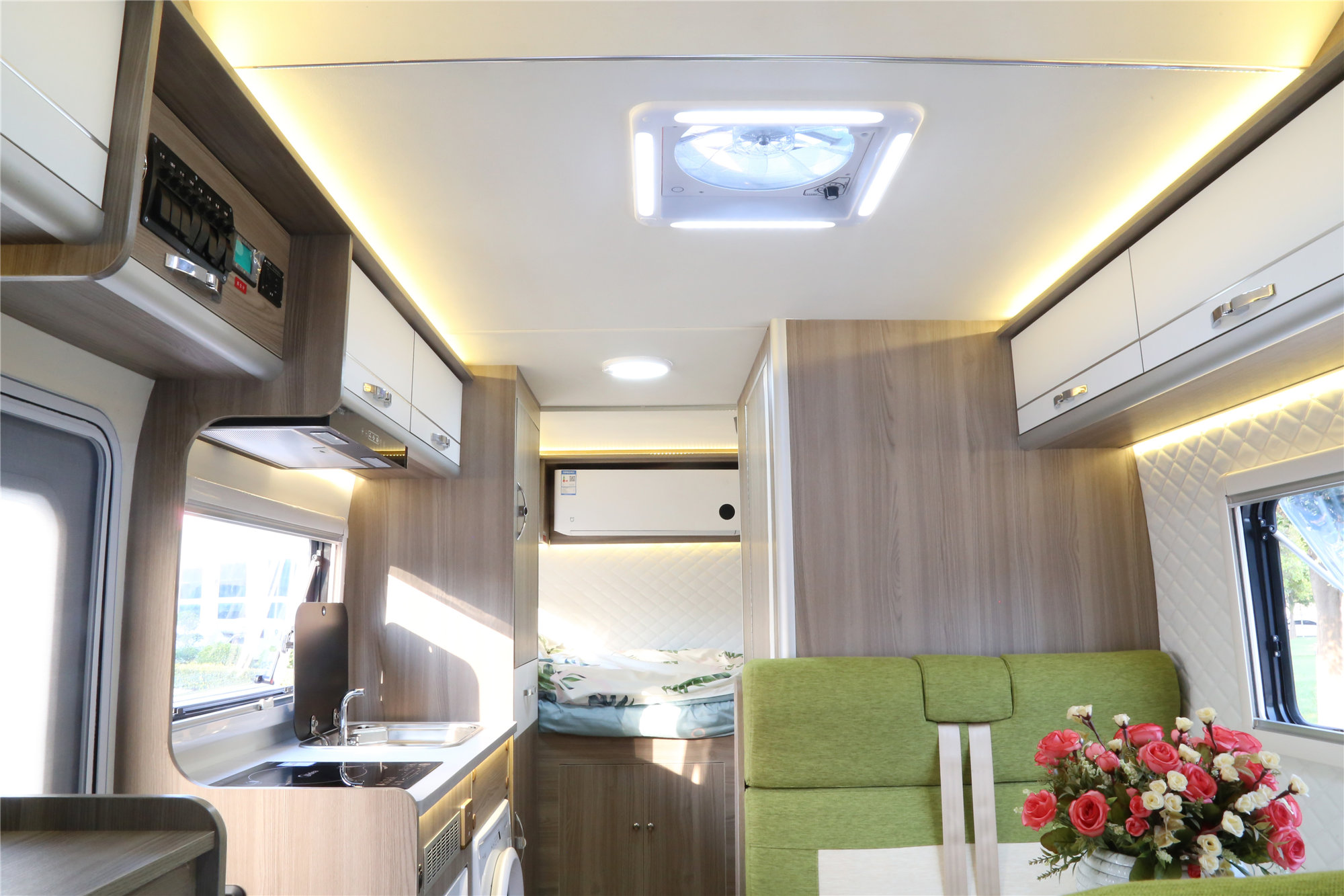 五十铃轻卡房车体验,五十铃轻卡四驱越野房车测评