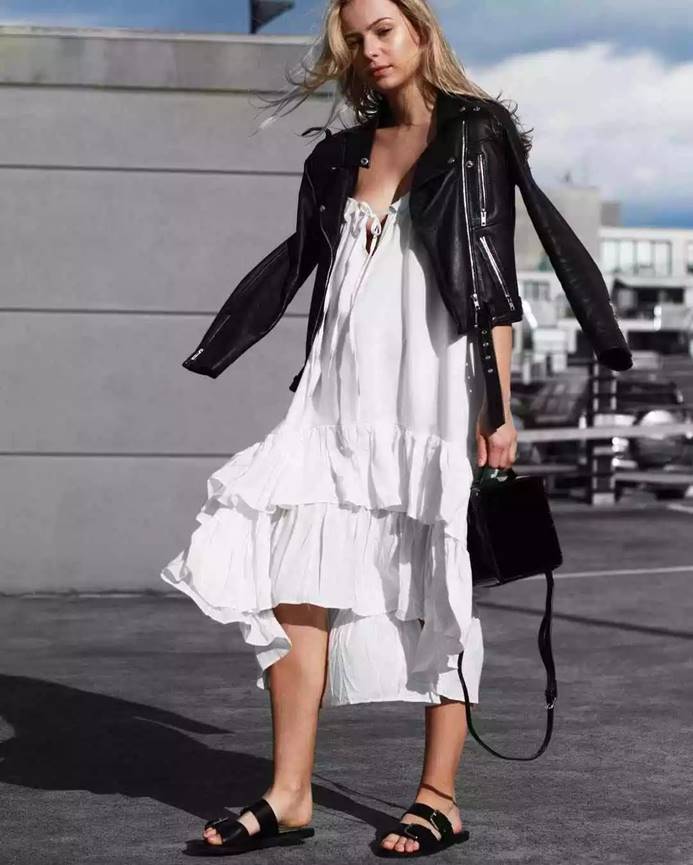 皮衣怎么穿显得时尚 (皮衣这样穿随性帅气气场十足)