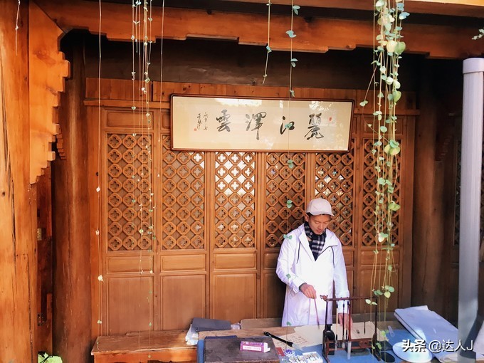 丽江的高颜值客栈逆天了，住一圈连回家的路费都省了！文末有福利