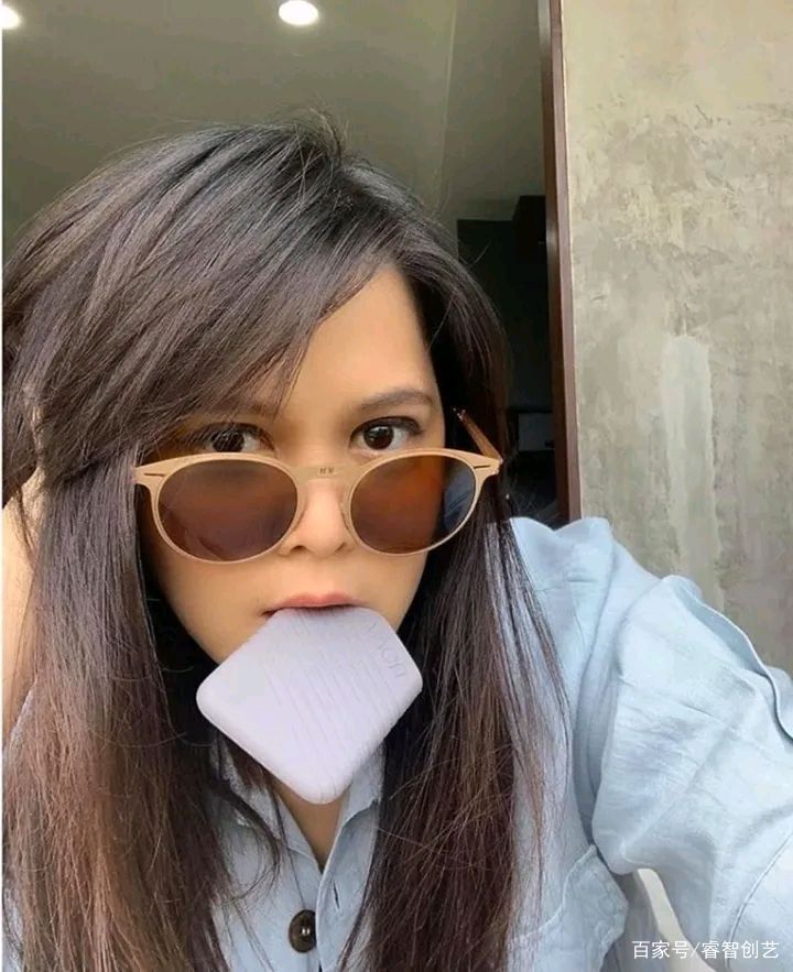 折叠太阳镜最新款,时尚最新款太阳镜