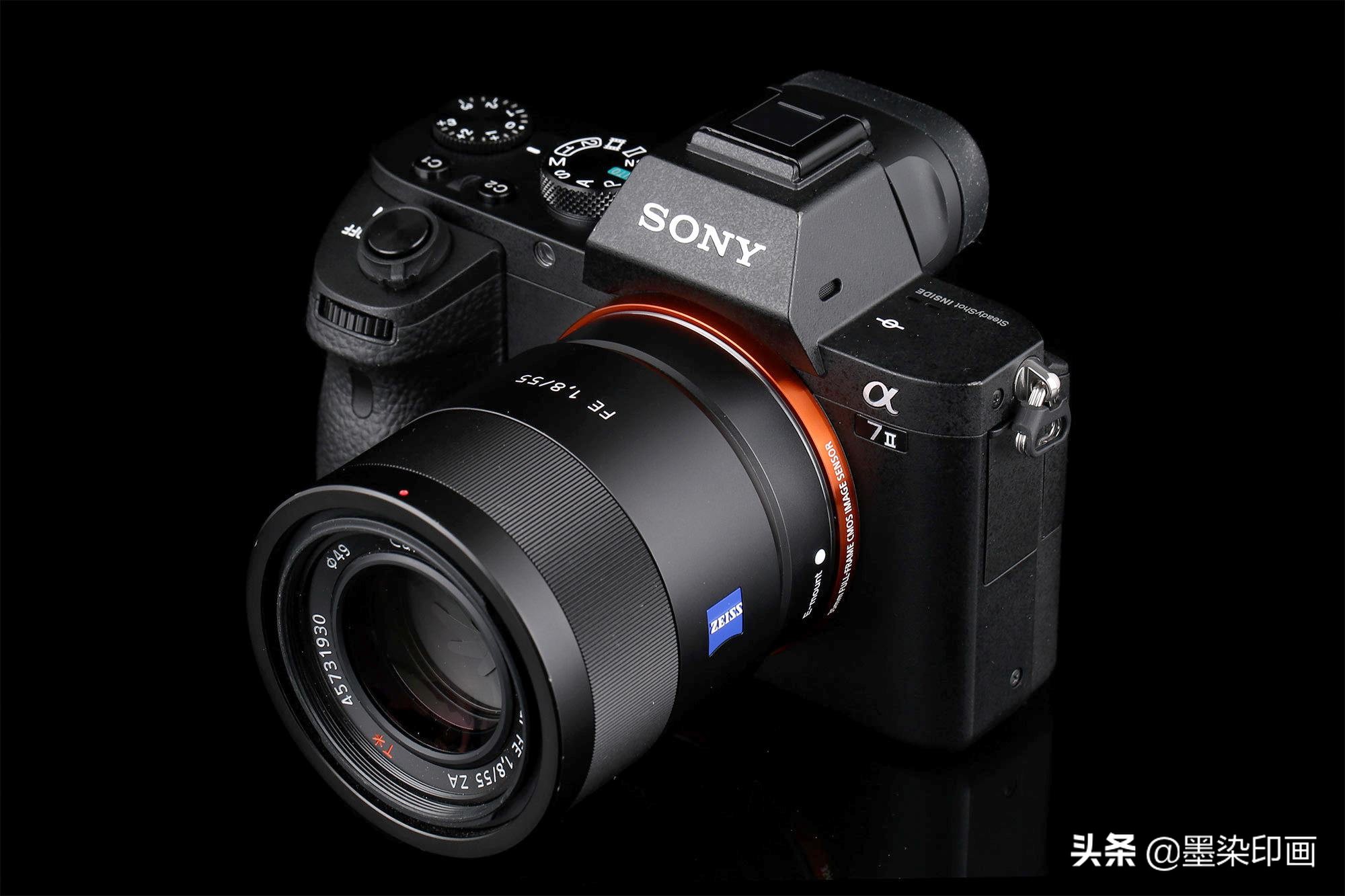 新手入门预算万元选单反还是微单,专业摄影相机单反好还是微单好