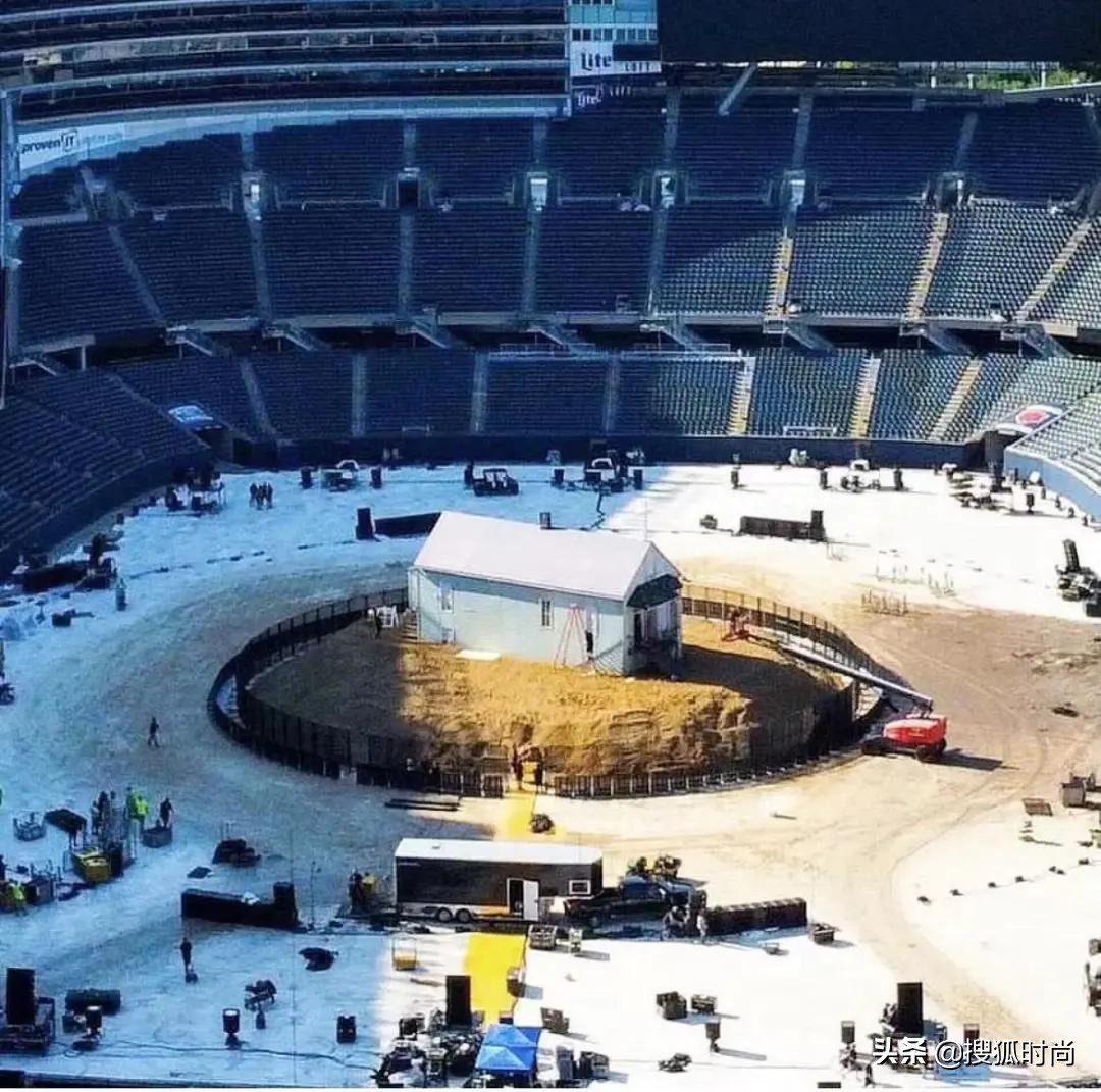 卡戴珊与侃爷大婚,卡戴珊为前夫侃爷庆生