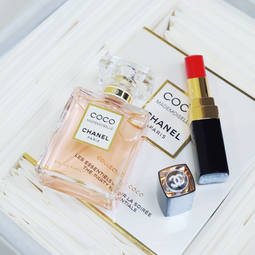 蜡笔小新穿香奈儿同款,盘点蜡笔小新里面的女装