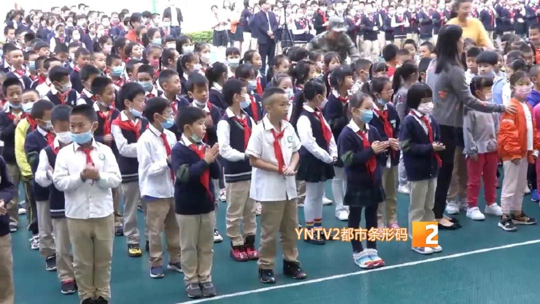 户外活动延缓近视加深,青少年防近视每天户外活动