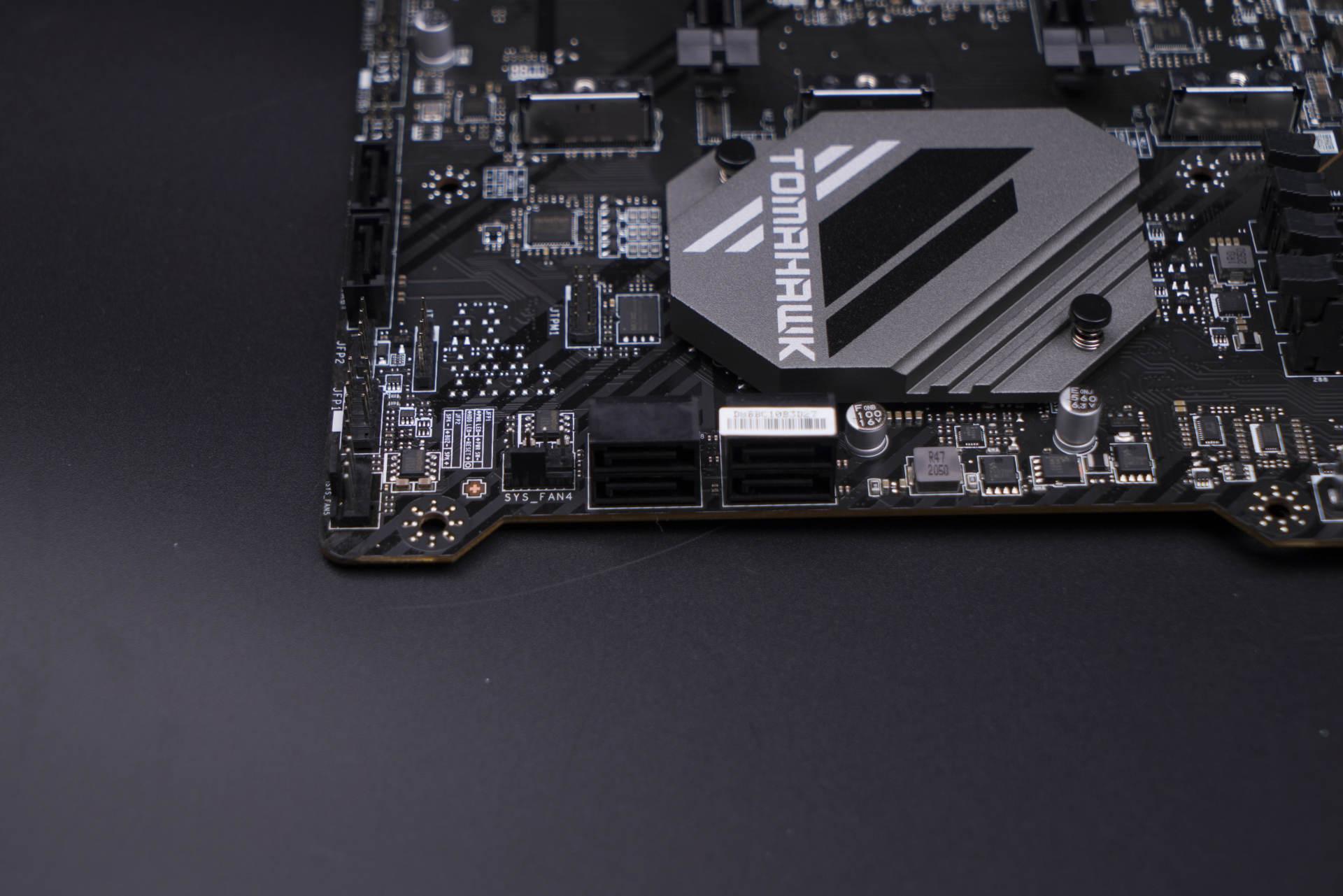 微星b560迫击炮和战斧导弹,微星b560战斧导弹和迫击炮的区别