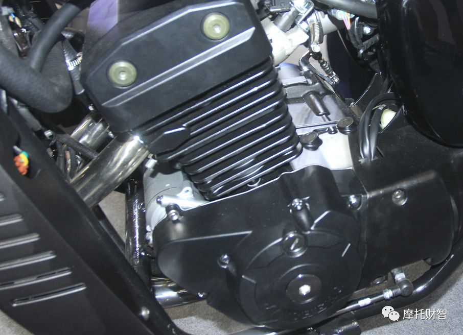 国产中量级美式巡航太子，金城350亮相重庆摩博会