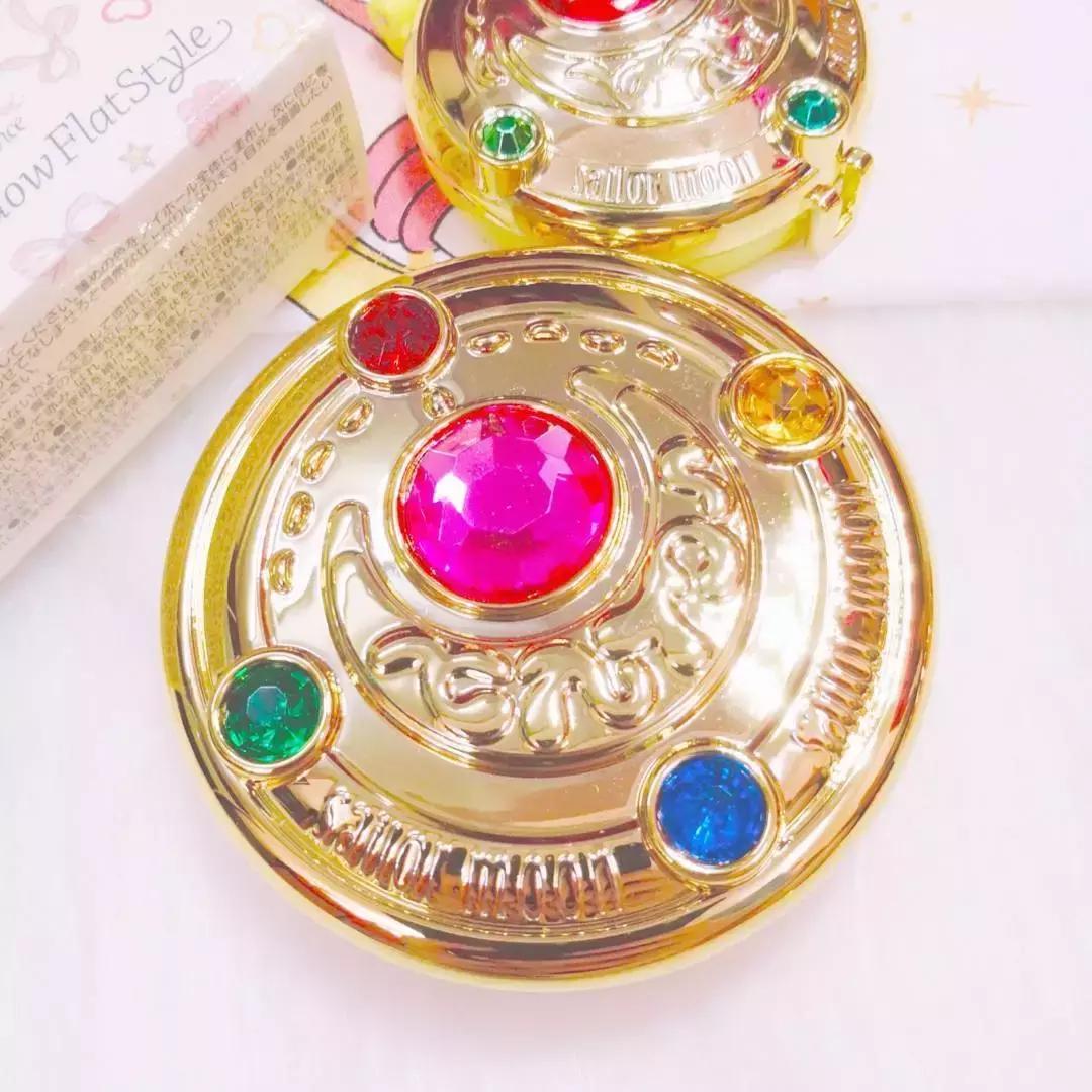 美少女战士联名彩妆，代表月亮来圈钱啦