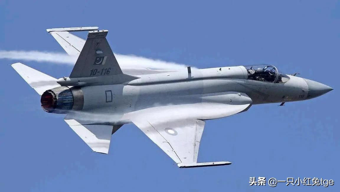 缇庡啗绌哄啗瑁呭澶у叏,閭ｄ簺骞村厰瀛愭悶鍒扮殑瑁呭