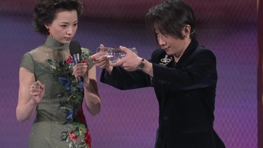 一年春晚带“火”一个游戏，但13年前那一幕，至今没被超越