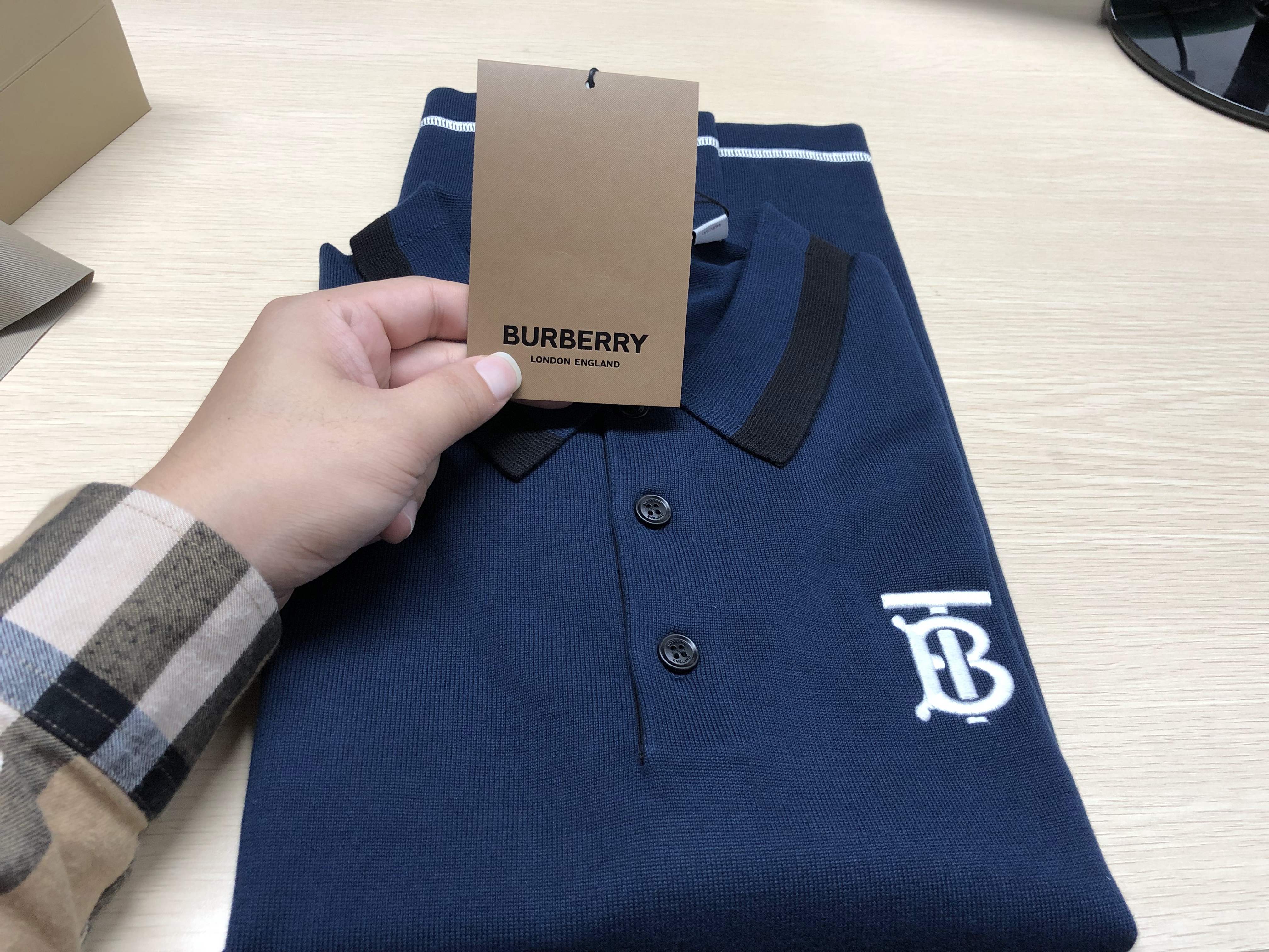 burberry短袖polo,burberrypolo辨别