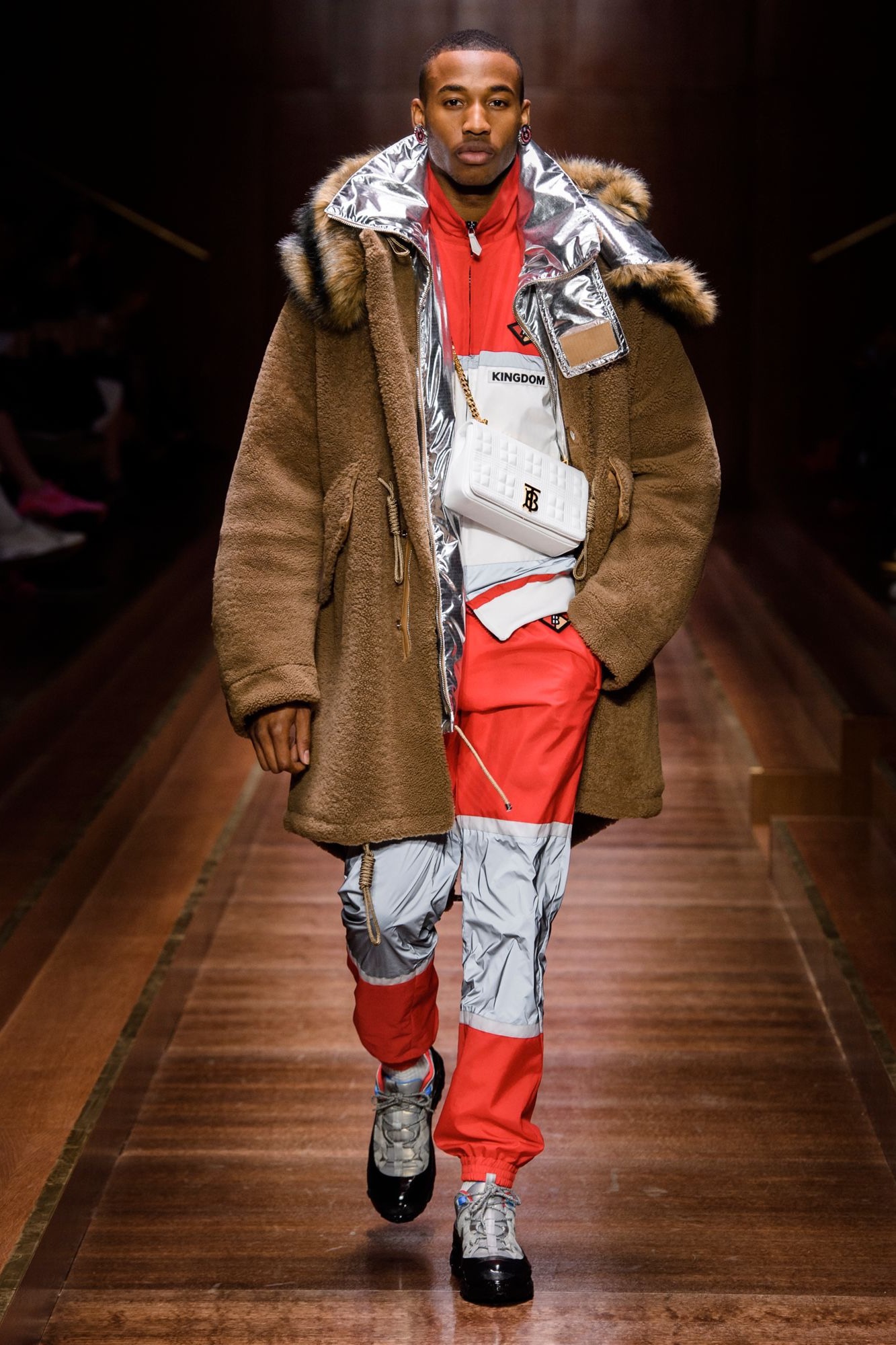 今年秋冬流行什么包包款式,2019年的秋冬看这100个包包就够了