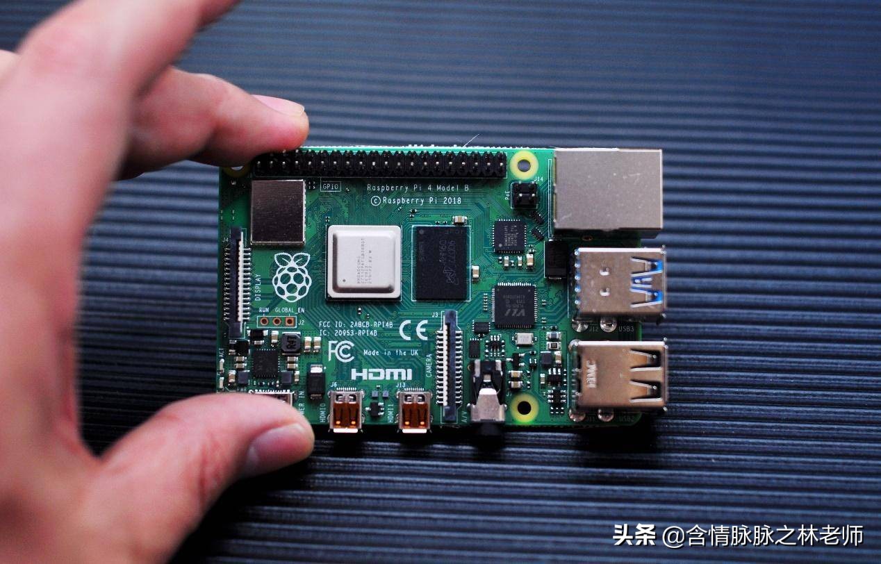 办公用显示器怎么选购看哪些参数,桌面办公选27寸还是32寸显示器