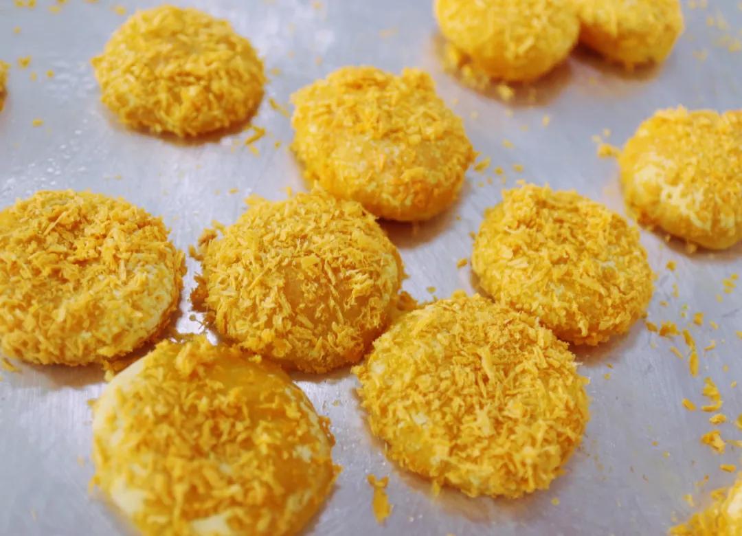 万圣节制作南瓜灯分享,万圣节南瓜灯里的糖果