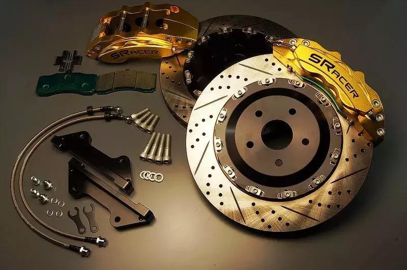 升级刹车为什么只改前轮,为什么改了刹车效果和原来差不多