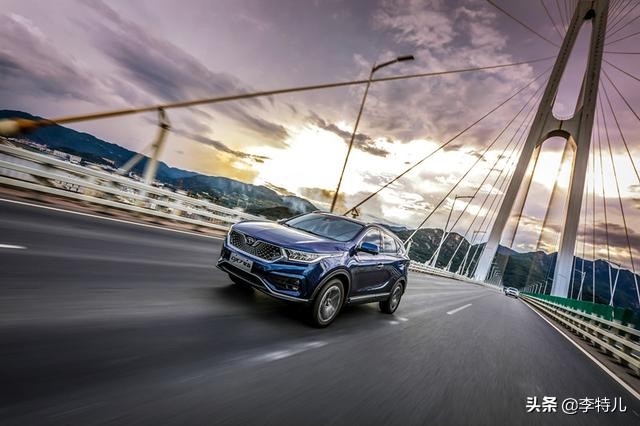 抢先试驾东南dx7,东南dx7星跃顶配