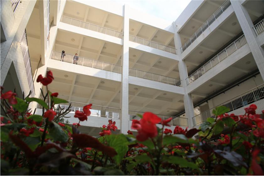 这所大学,是广西八桂警官的摇篮,毕业生就业率保持在97%左右