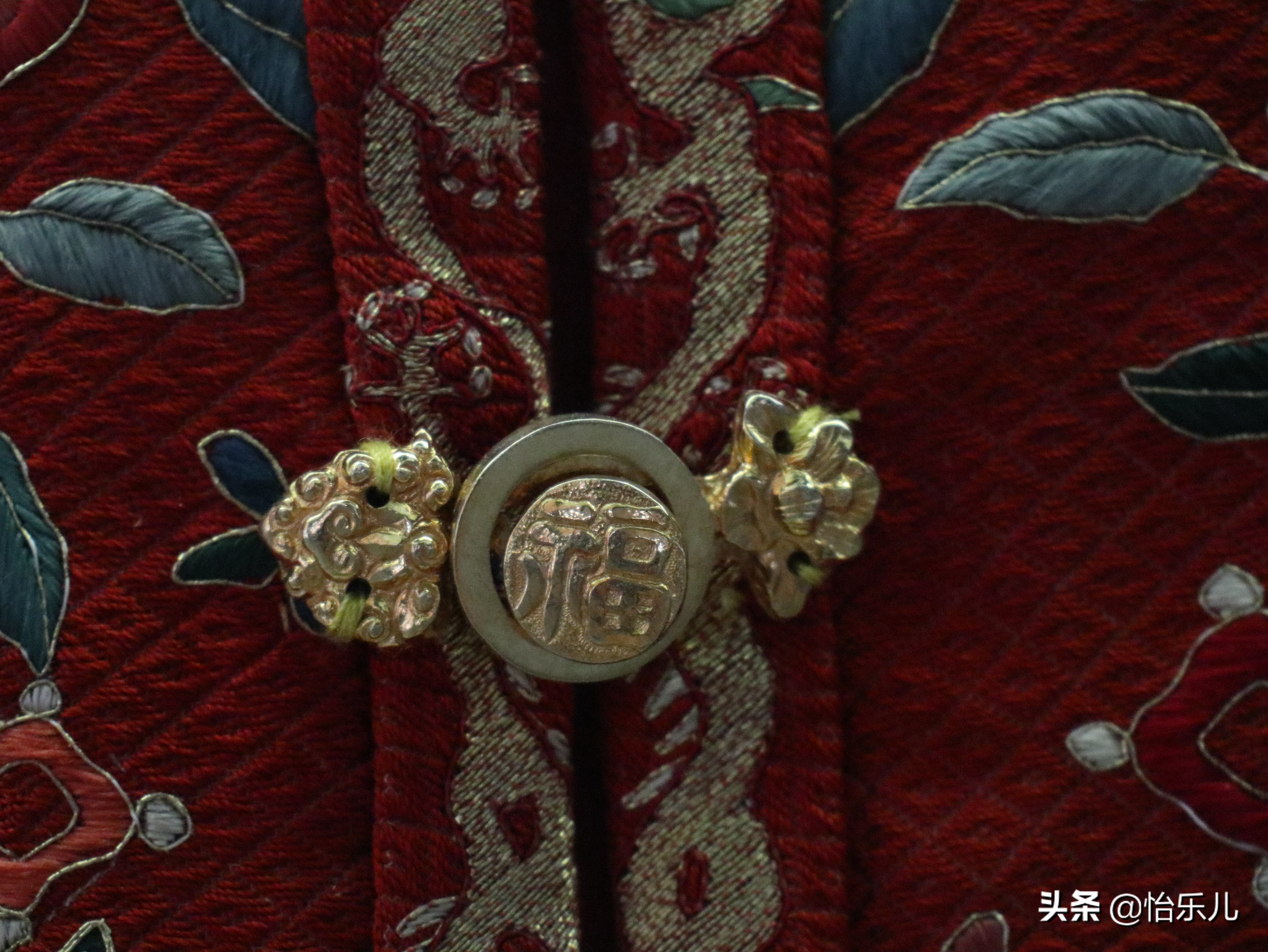 明十三陵出土文物百子衣,明定陵出土服饰