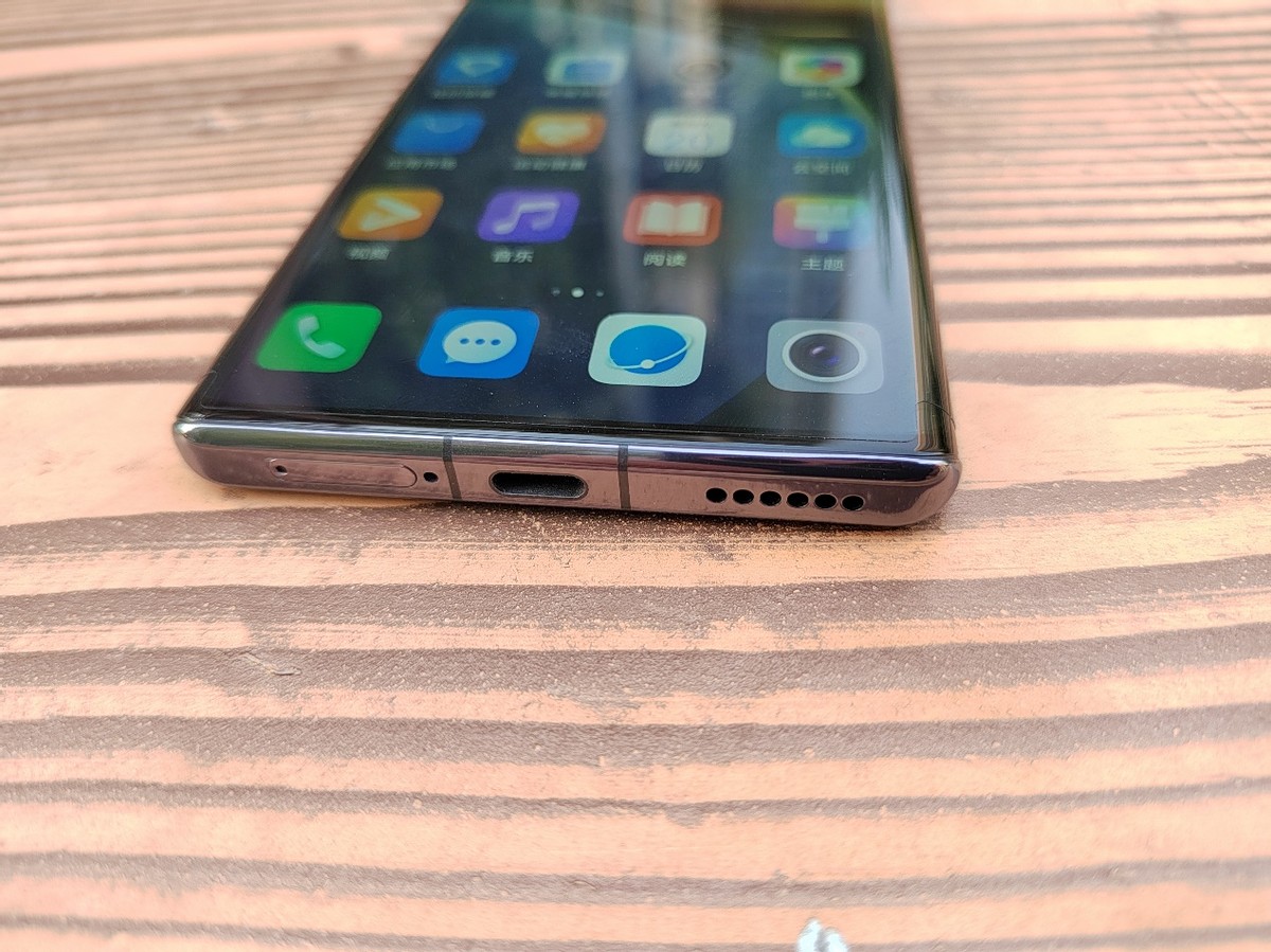 荣耀magic3致臻版官方视频,荣耀magic3至臻测评