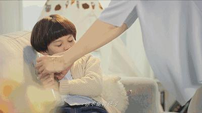 孩子网课看手机要怎么教育 (如何让孩子使用手机和网课)