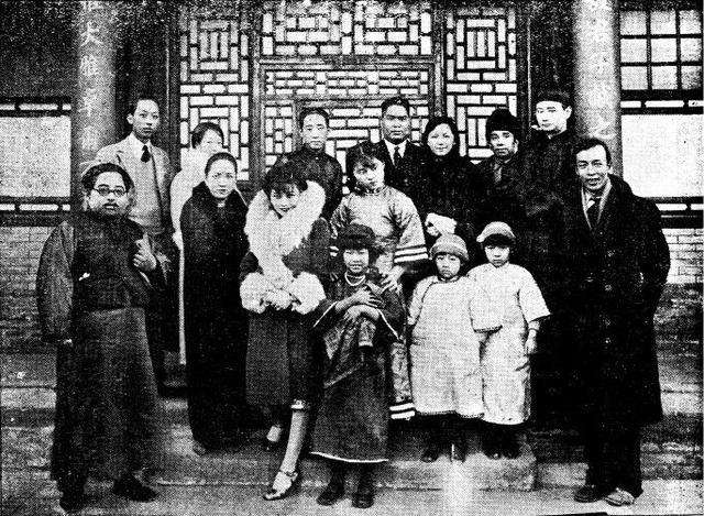 阮玲玉本人演的老电影,阮玲玉电影图片大全