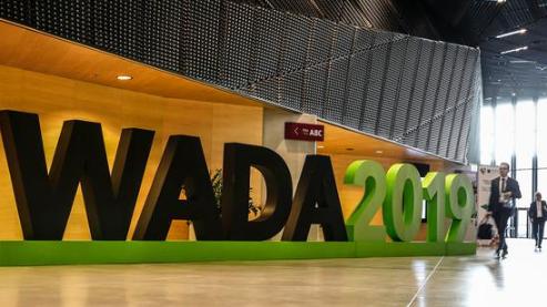 挖洞掉包检测结果、集体掩盖吃药情况，俄罗斯体育界这次完了吗？