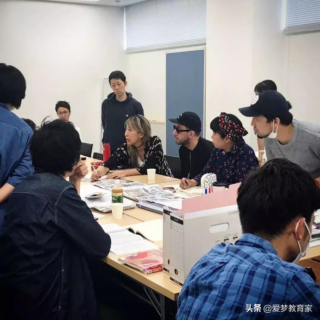 亚洲最狂野女导演,一年出3部新片,半个演艺圈为她站台