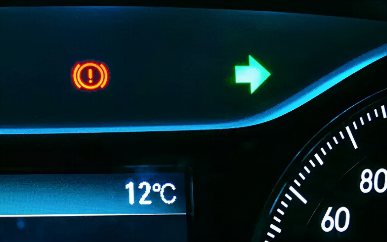 车内氛围灯不影响驾驶吗,车上的警示灯都有哪些