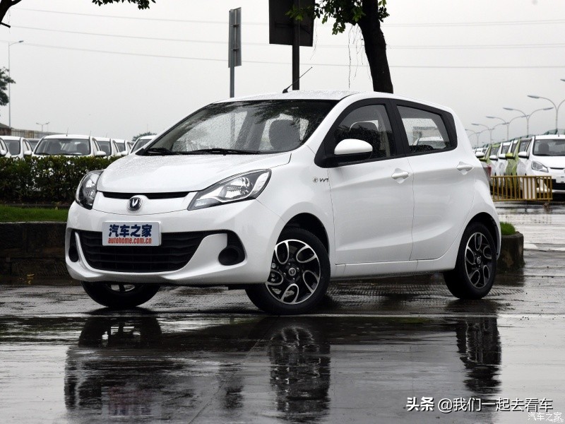 长安新奔奔天窗版,长安奔奔mini和奥拓哪个空间大