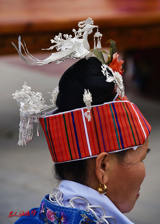 探访苗族银饰,苗族风情拨银饰