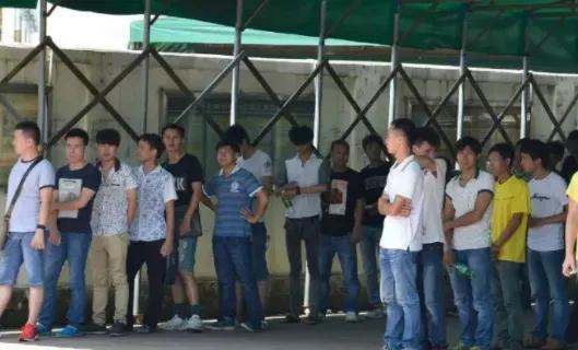 iphone工厂组装流程,iphone组装工厂流水线