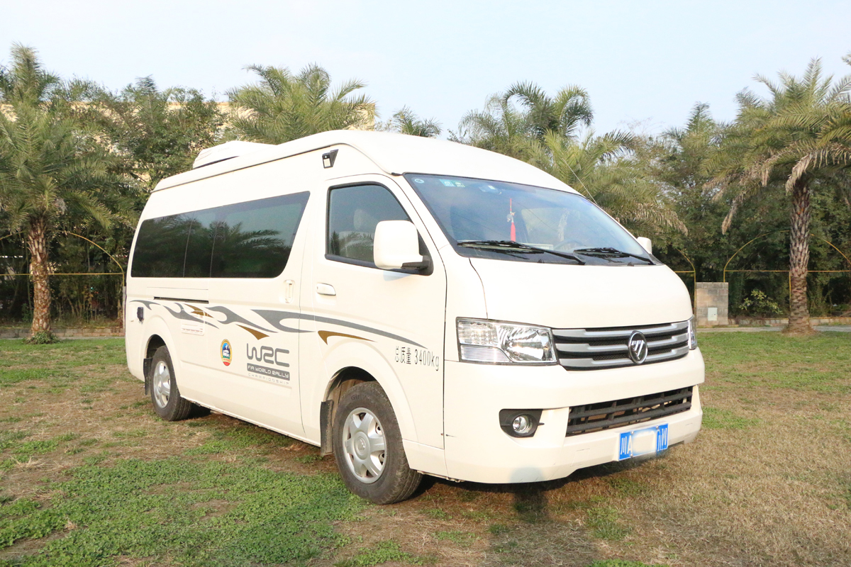 福田G9对卡座升顶房车,福田g9房车五菱房车对比