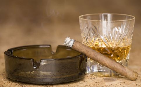 备孕期间男性抽烟对胎儿有影响吗,备孕爸爸抽烟喝酒对胎儿有影响吗